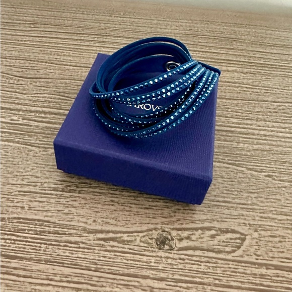 Swarovski Multi-Strand Double Wrap Bracelet with Dark Blue Stones. - Picture 2 of 4